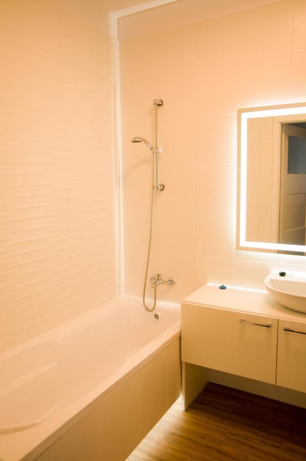 Apartament Verde Lodz  Ngoại thất bức ảnh
